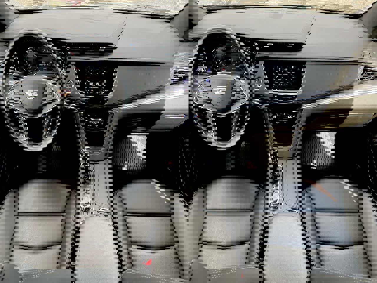 Used 2023 Cadillac XT5 Luxury w/ LPO, Floor Liner Package image 22