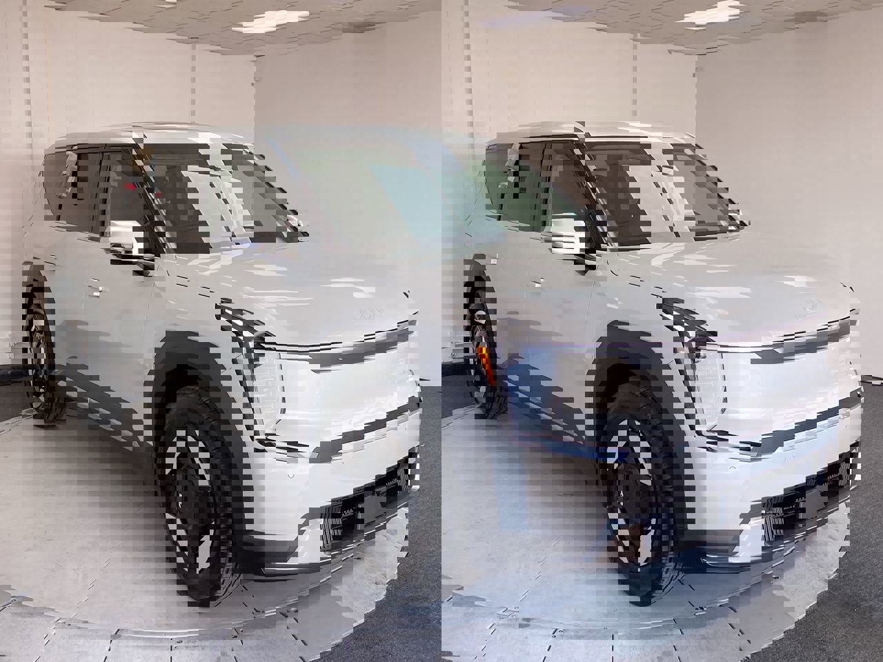 New 2026 Kia EV9 Light image 7