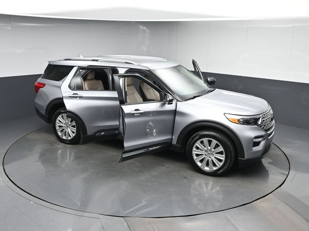 Used 2020 Ford Explorer Limited w/ Hybrid Equipment Group 310A AWD/4WD image 53