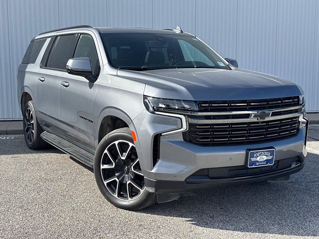 Used 2022 Chevrolet Suburban RST w/ Sport Performance Package AWD/4WD image 10