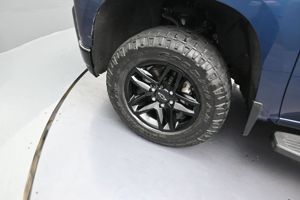 Used 2021 Chevrolet Silverado 1500 LT Trail Boss w/ Convenience Package II AWD/4WD image 13