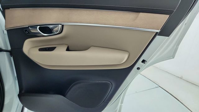 New 2026 Volvo XC90 T8 Plus w/ Protection Package Premier AWD/4WD image 37