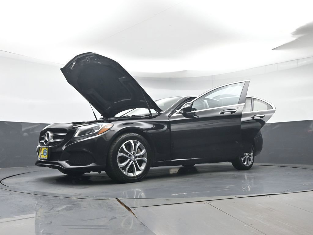 Used 2017 Mercedes-Benz C 300 4MATIC Sedan image 41