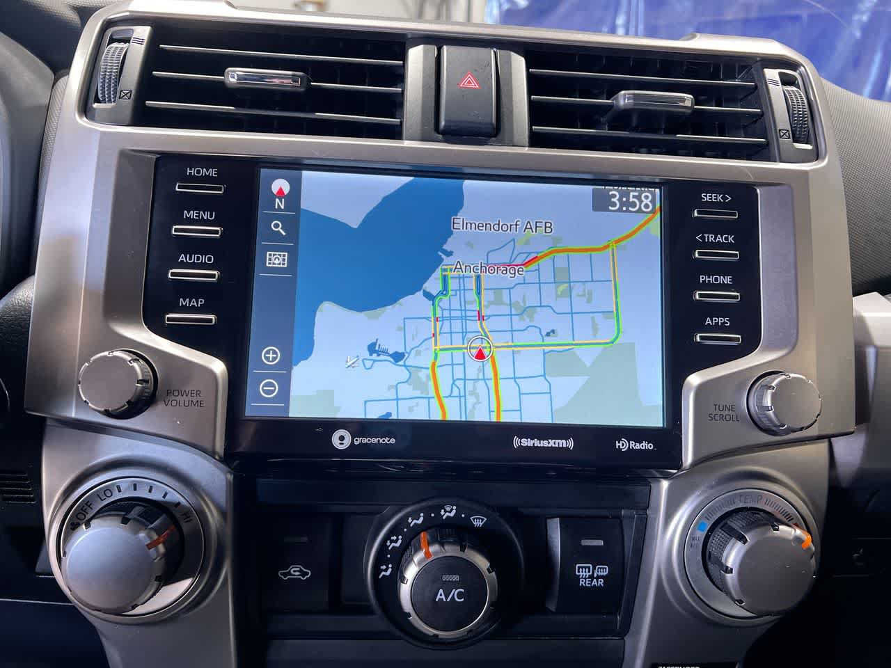 Used 2022 Toyota 4Runner SR5 Premium w/ Moonroof Package AWD/4WD image 18