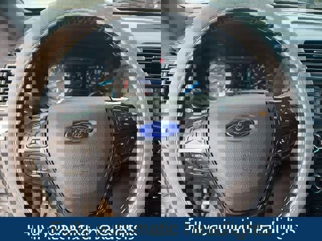 Used 2016 Ford Explorer XLT image 14