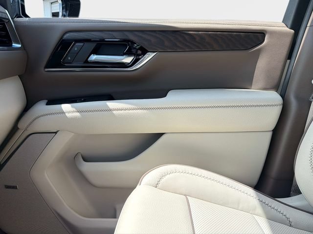 New 2026 GMC Yukon XL Denali w/ Denali Reserve Package AWD/4WD image 22