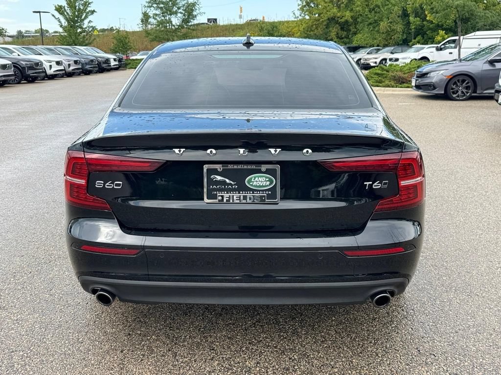 Used 2020 Volvo S60 T6 Momentum AWD/4WD image 3
