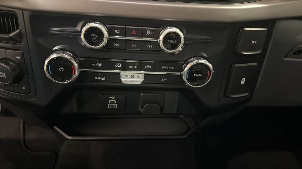 Used 2025 Ford F150 XLT w/ Equipment Group 301A Standard image 22