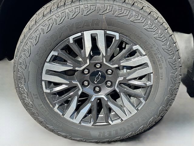 New 2026 Chevrolet Suburban Z71 w/ Comfort Package image 33