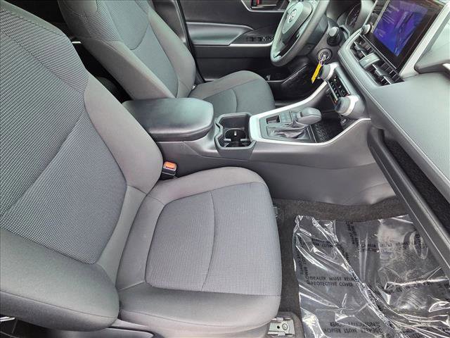 Certified 2023 Toyota RAV4 LE AWD/4WD image 19