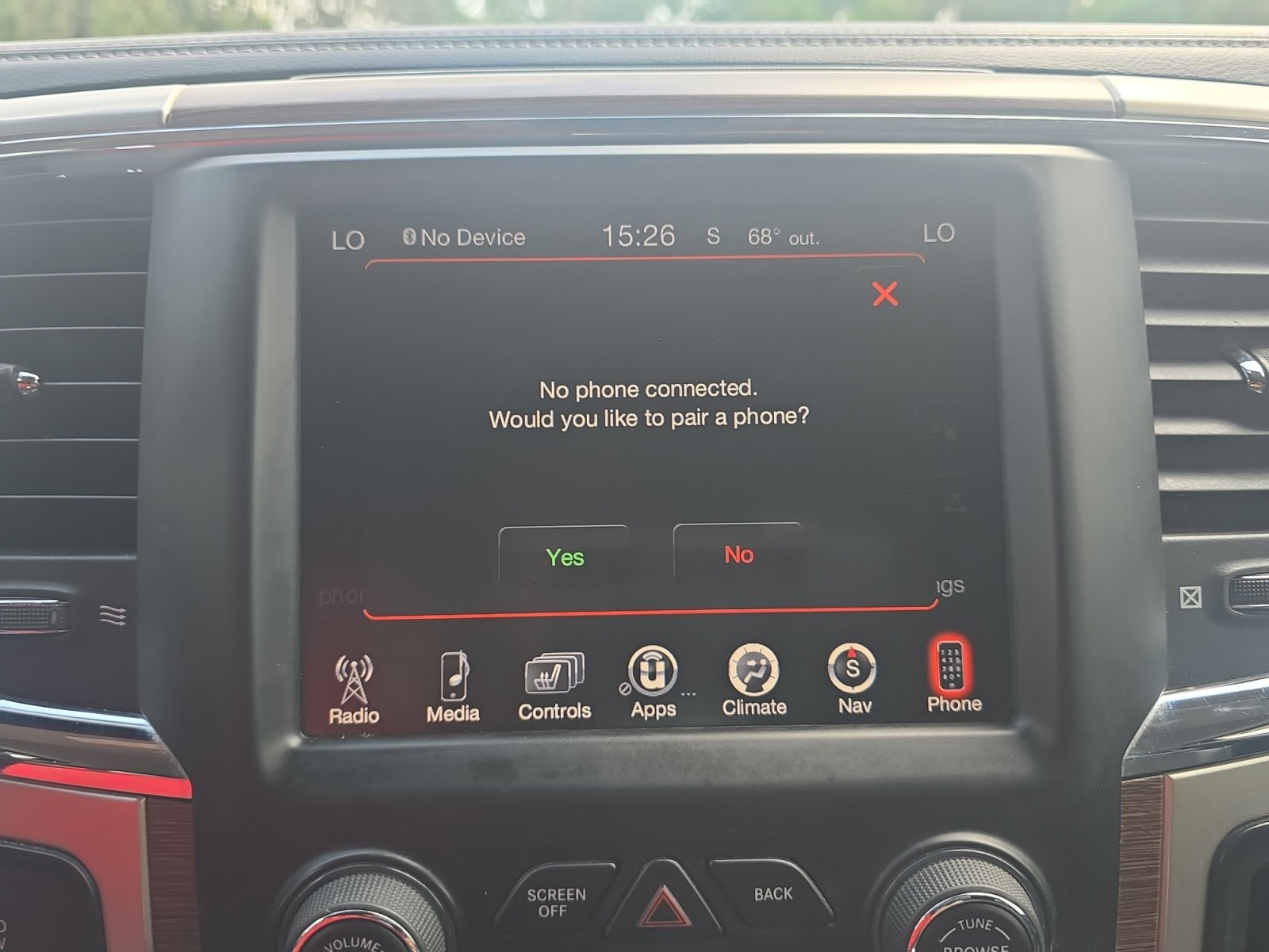 Used 2015 RAM 2500 Laramie w/ Convenience Group image 15