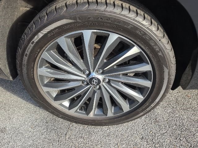 Used 2024 Hyundai Palisade Calligraphy image 6