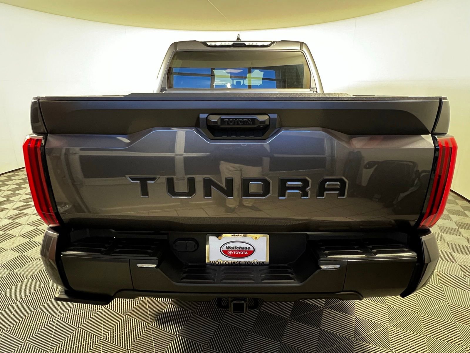 Used 2022 Toyota Tundra SR5 RWD image 6