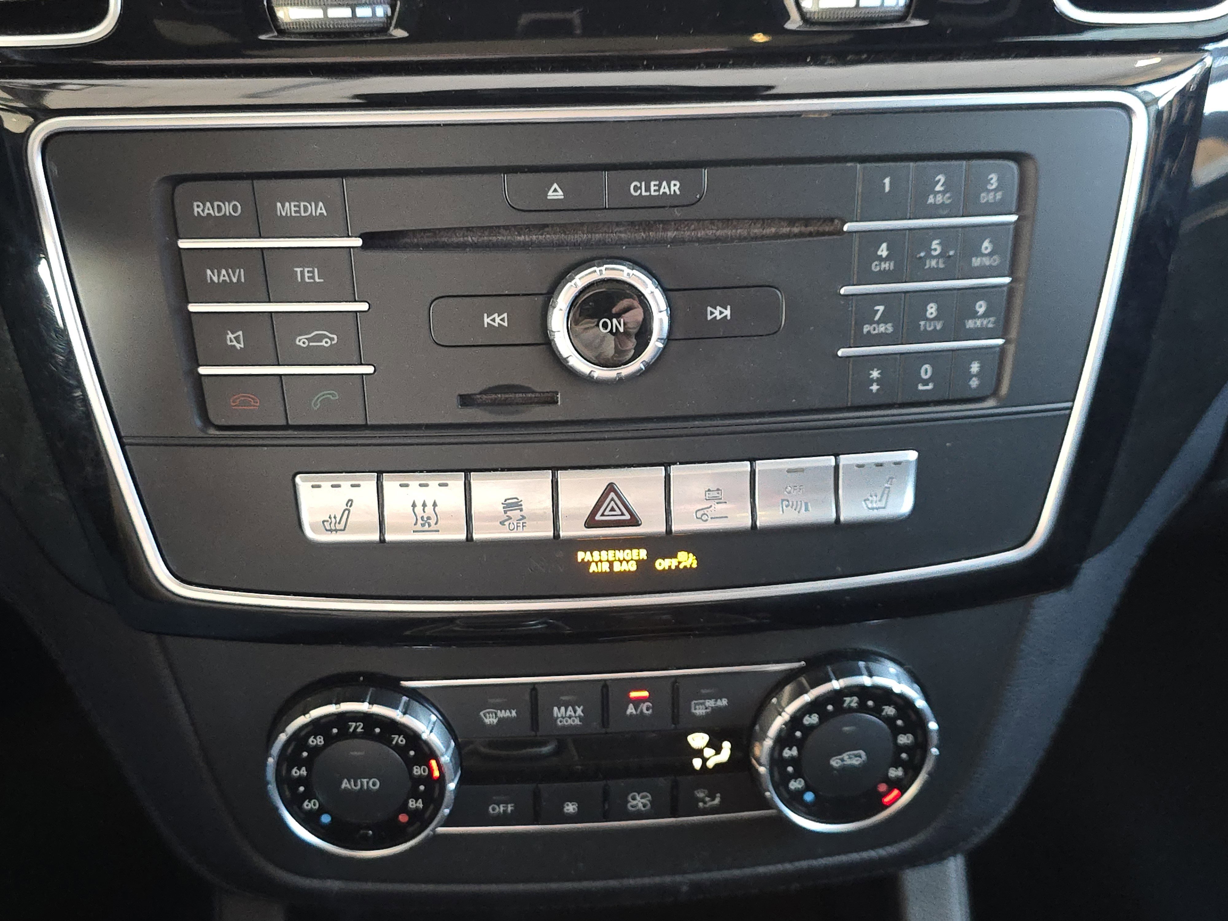 Used 2018 Mercedes-Benz GLE 550e 4MATIC image 23