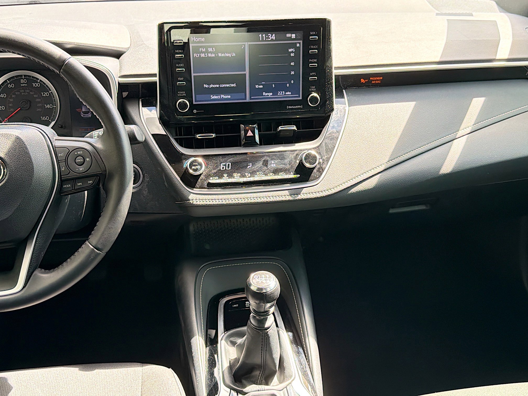 Used 2021 Toyota Corolla SE image 18