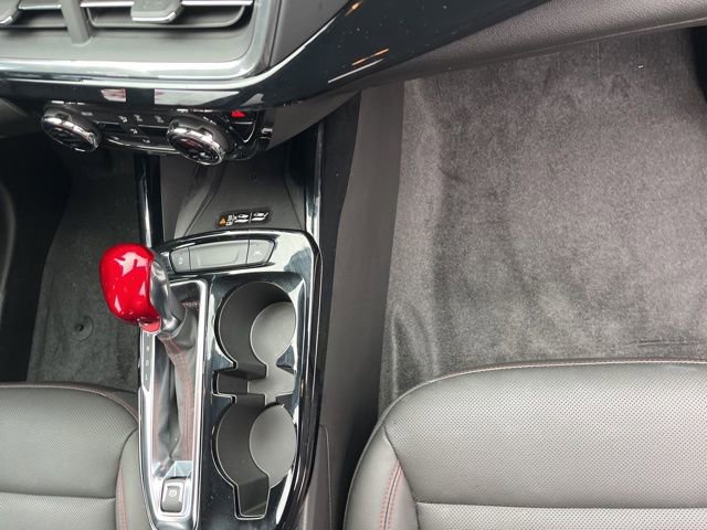 Used 2025 Chevrolet Trax RS w/ Sunroof Package image 27