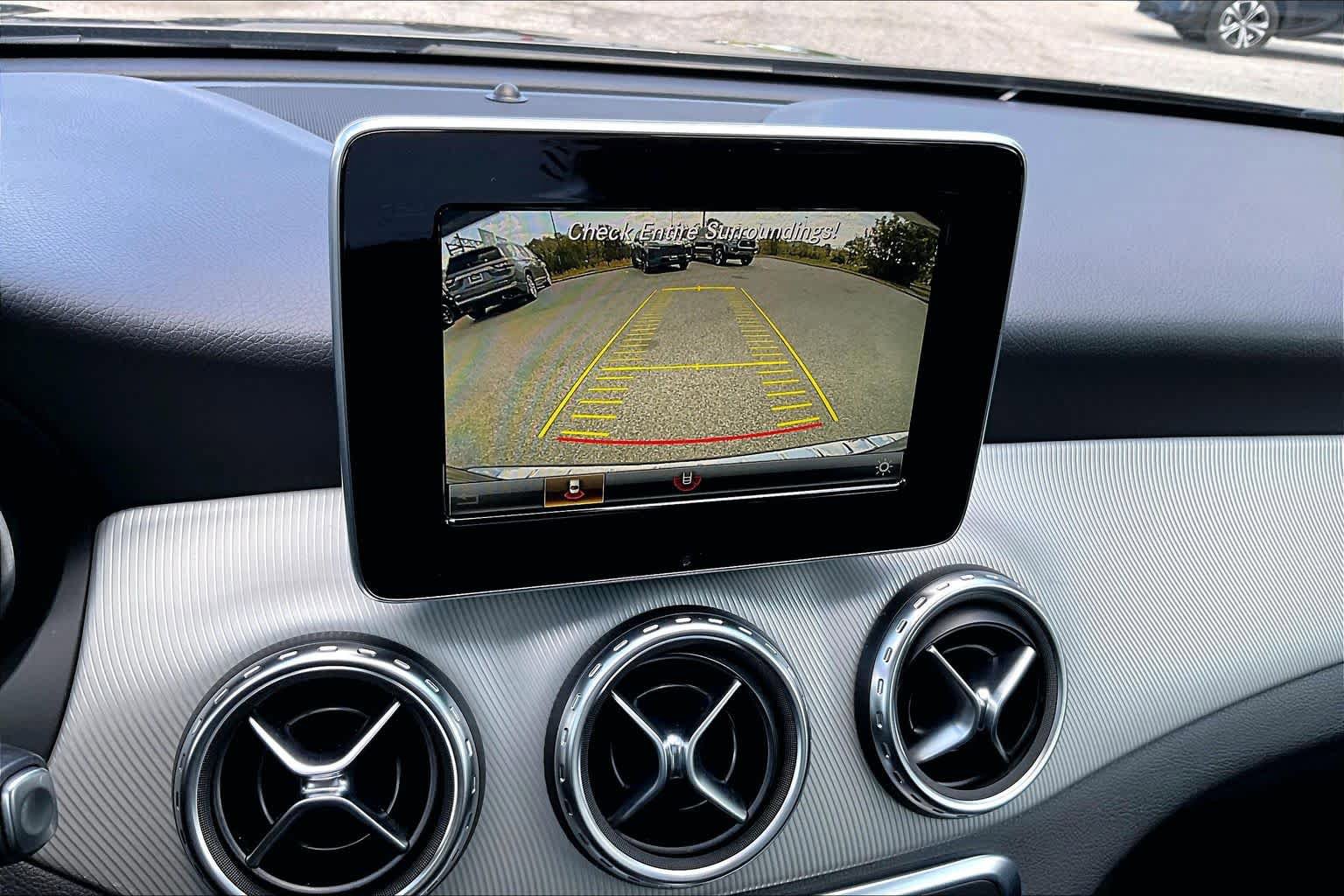 Used 2017 Mercedes-Benz GLA 250 4MATIC image 27