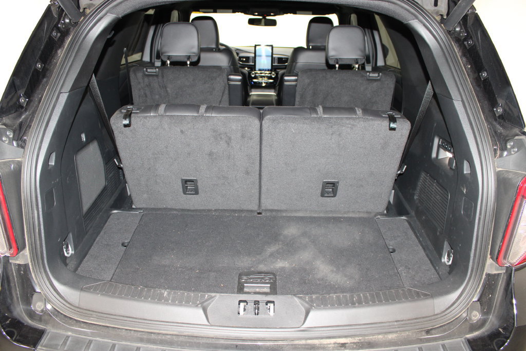 Used 2023 Ford Explorer ST w/ Equipment Group 401A AWD/4WD image 34