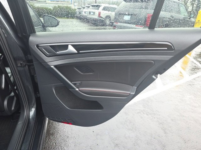 Used 2017 Volkswagen GTI SE image 23