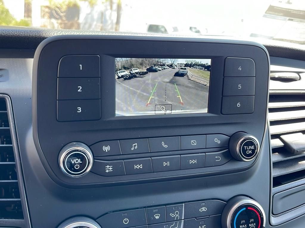 New 2025 Ford Transit 250 148 Medium Roof image 9