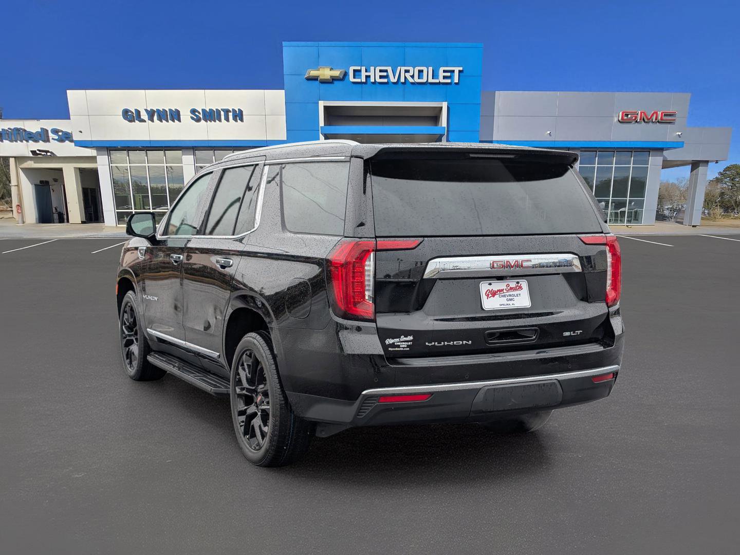 Certified 2023 GMC Yukon SLT w/ SLT Luxury Package image 12