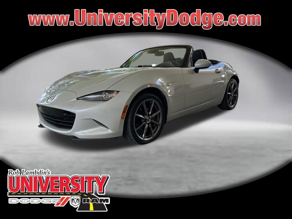 Used 2016 MAZDA MX-5 Miata Grand Touring RWD image 1
