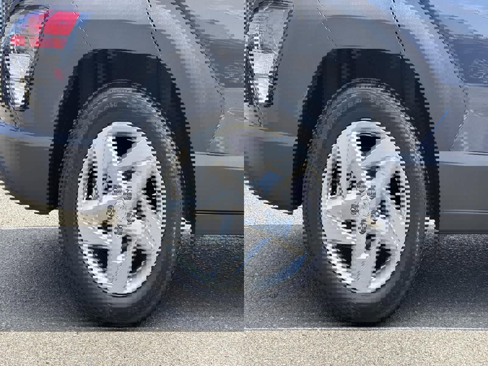 Certified 2025 Hyundai Kona SE image 37
