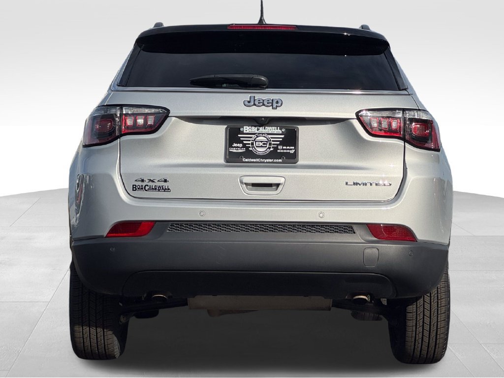 Used 2025 Jeep Compass Limited AWD/4WD image 6