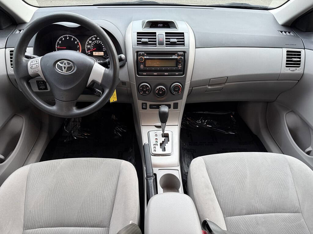Used 2012 Toyota Corolla LE image 14