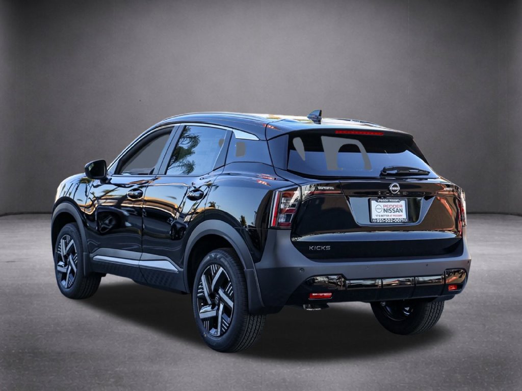 New 2026 Nissan Kicks SV w/ Charging Package FWD image 6