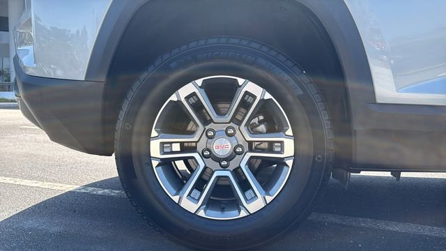 Used 2025 GMC Terrain Elevation image 9