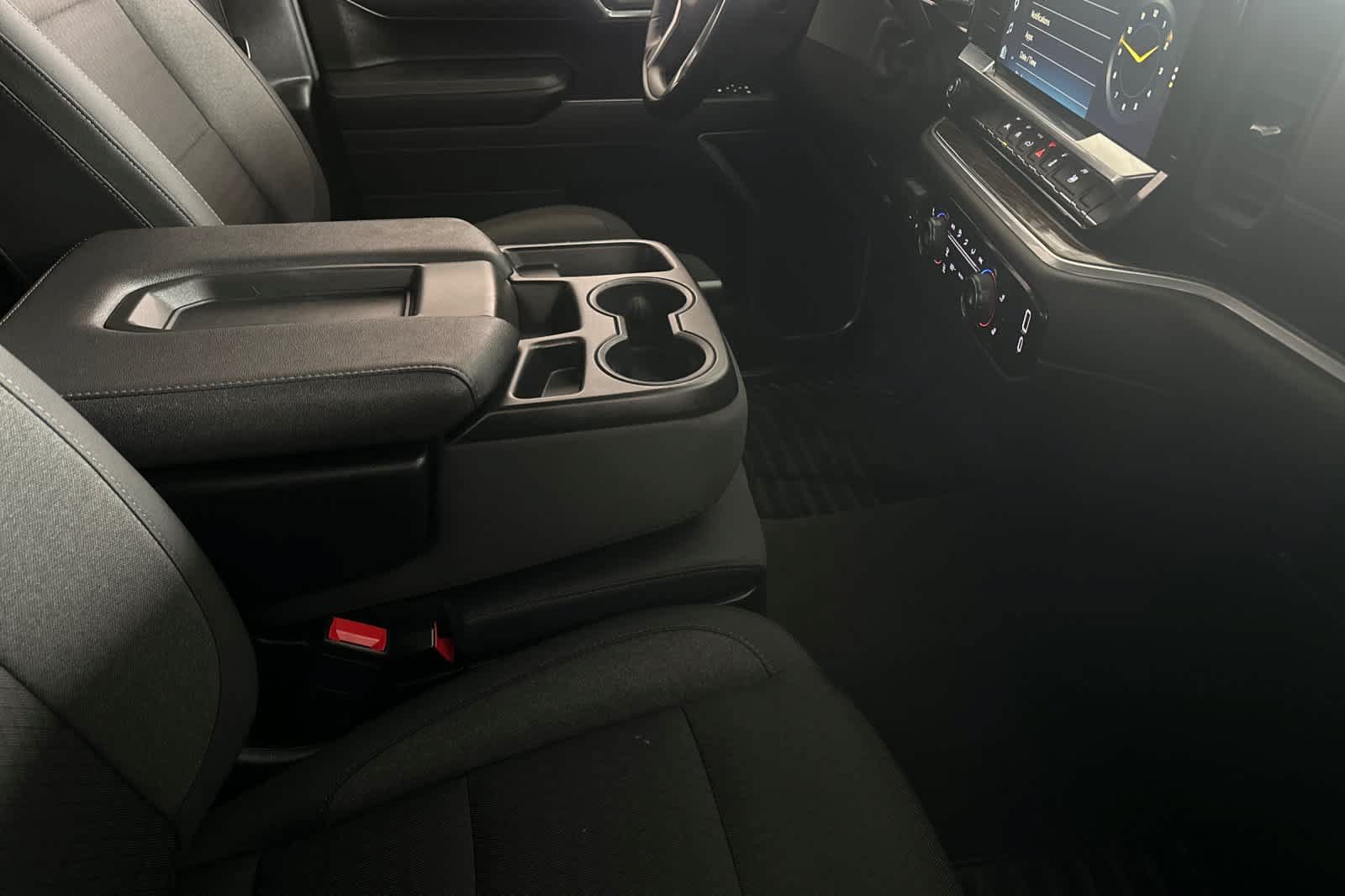 Used 2026 Chevrolet Silverado 1500 LT AWD/4WD image 17