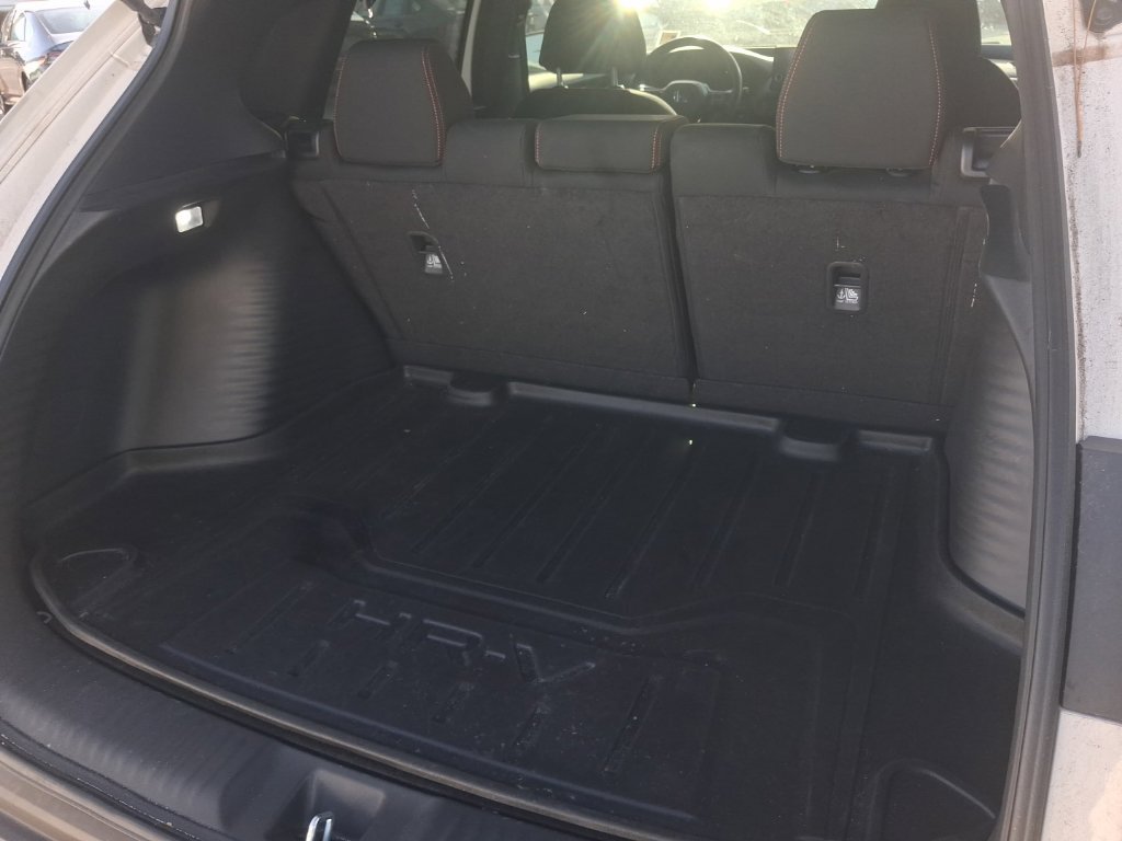 Used 2025 Honda HR-V Sport image 11