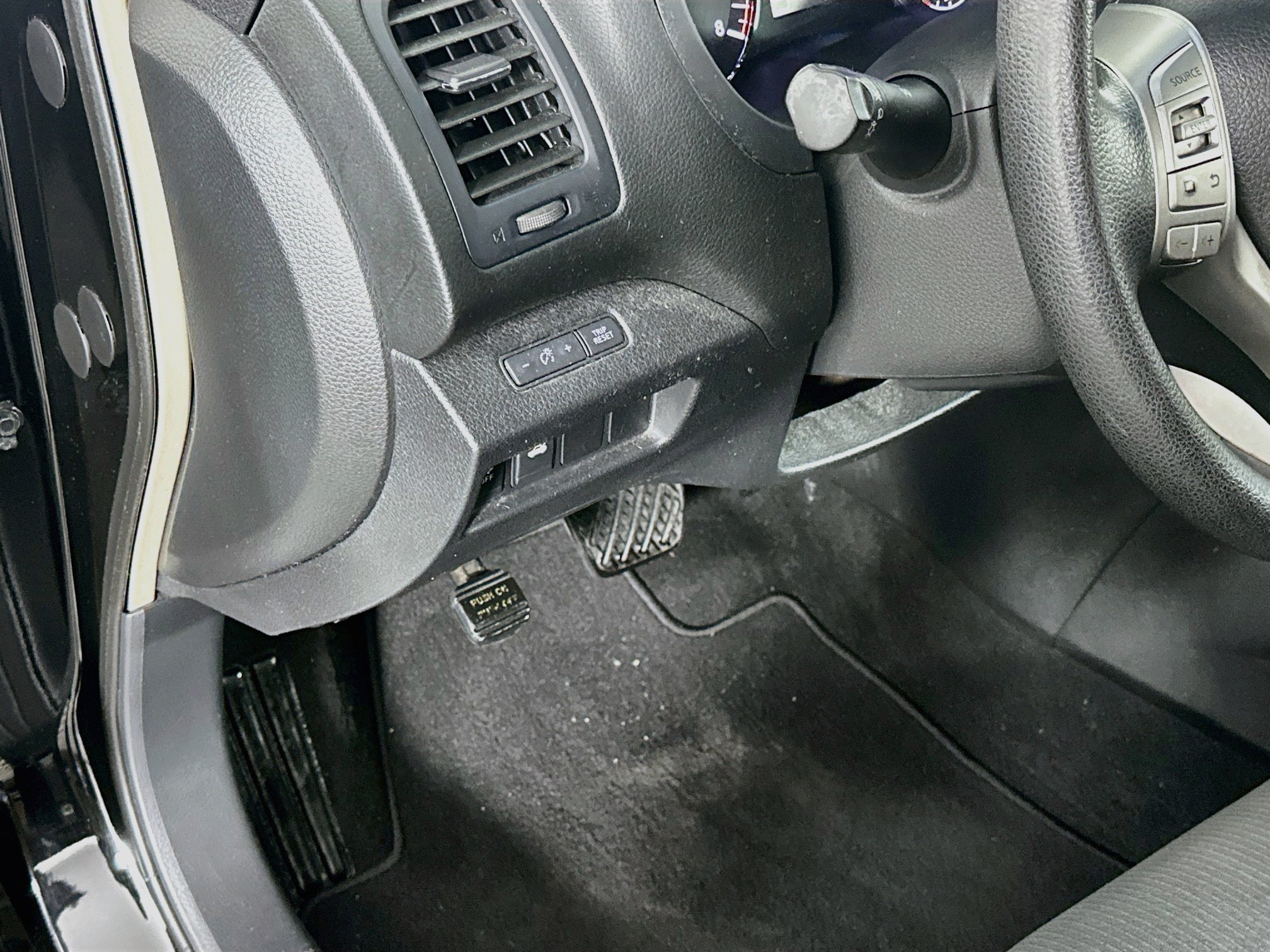 Used 2013 Nissan Altima 2.5 S FWD image 16