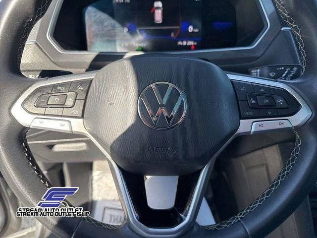 Used 2023 Volkswagen Tiguan SE image 24