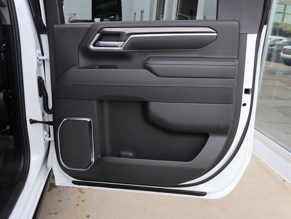 New 2026 Chevrolet Silverado 2500 LTZ w/ LTZ Plus Package image 40