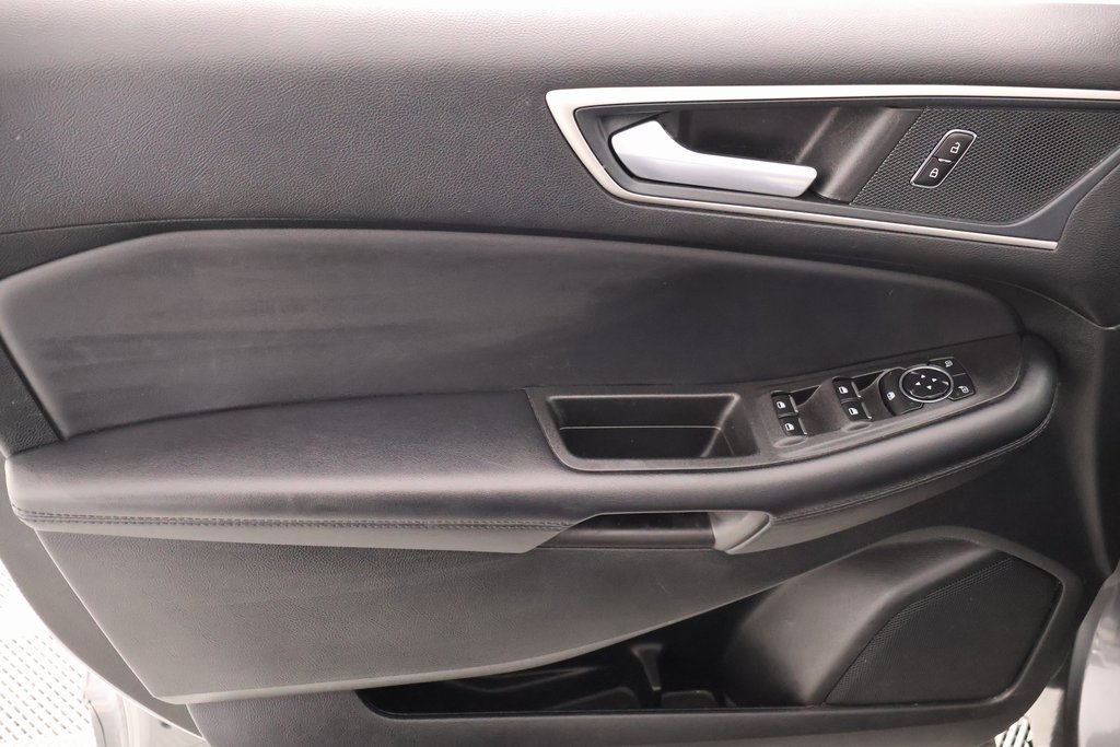 Used 2024 Ford Edge SEL image 15