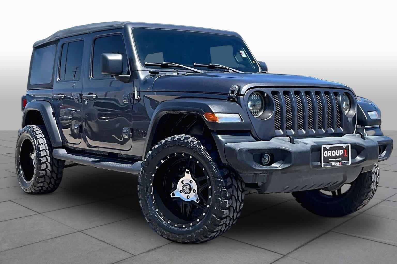 Used 2022 Jeep Wrangler Unlimited Sport AWD/4WD image 3