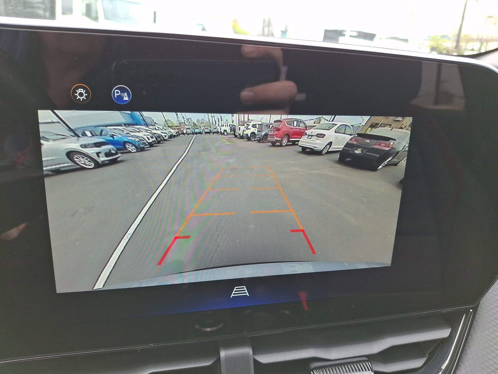 Used 2025 Chevrolet Equinox RS w/ Convenience Package III image 17