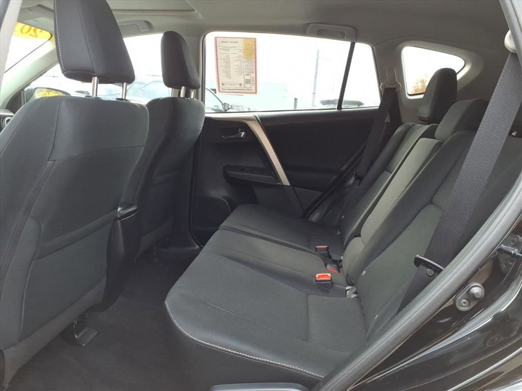 Used 2015 Toyota RAV4 XLE image 10
