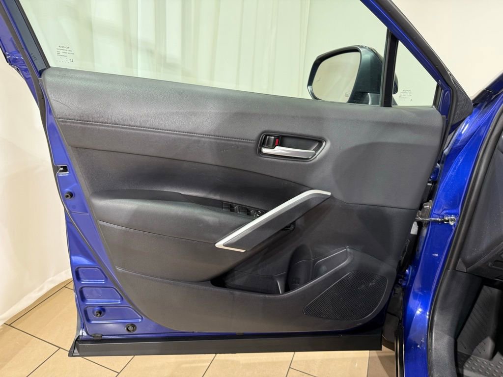 Certified 2025 Toyota Corolla Cross XLE image 15