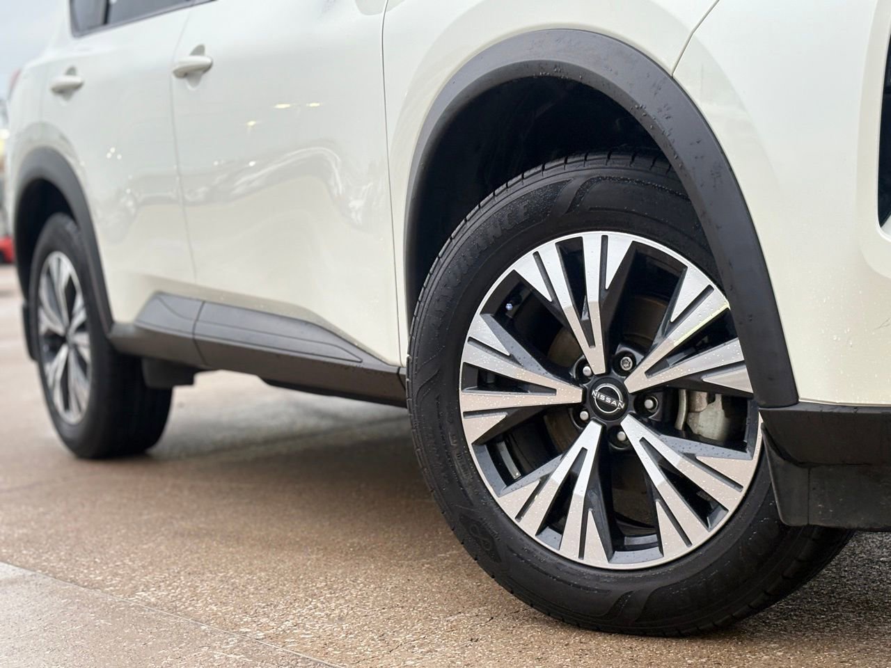 Certified 2023 Nissan Rogue SV image 10