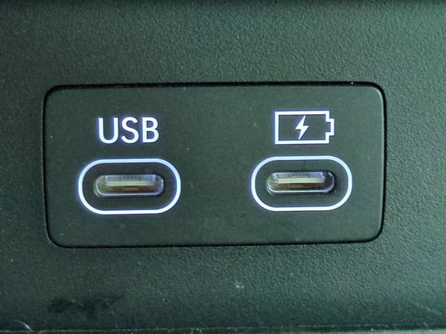 Certified 2025 Genesis GV80 2.5T Prestige AWD/4WD image 16
