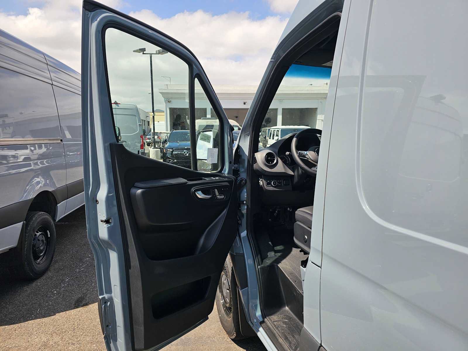 New 2026 Mercedes-Benz Sprinter 2500 image 19