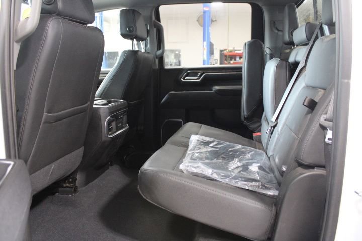 Used 2025 Chevrolet Silverado 2500 LTZ w/ LTZ Premium Package AWD/4WD image 15