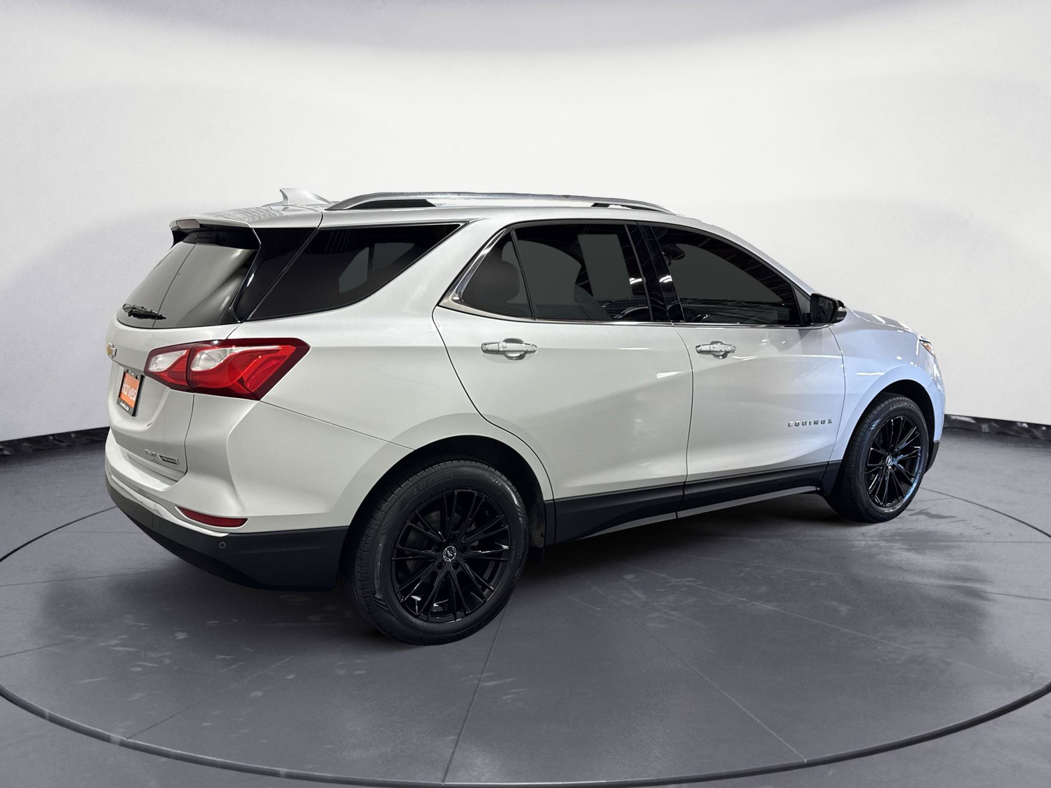 Certified 2018 Chevrolet Equinox Premier AWD/4WD image 8