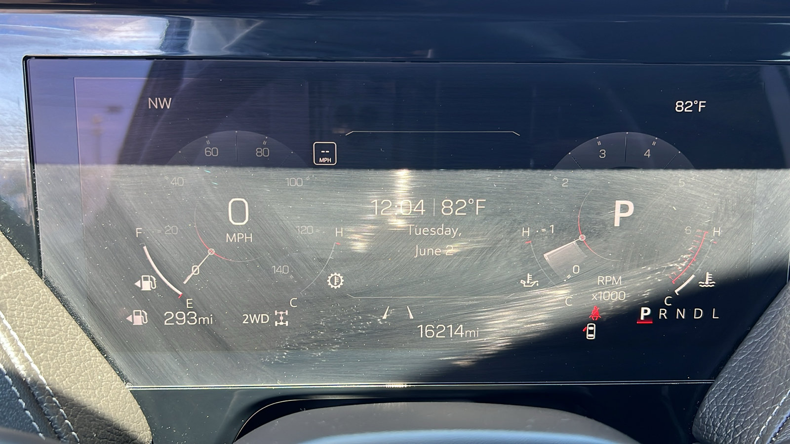 Certified 2025 GMC Yukon XL Denali AWD/4WD image 32