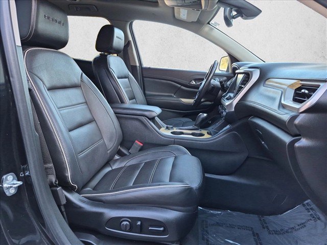 Used 2019 GMC Acadia Denali w/ Technology Package FWD image 23