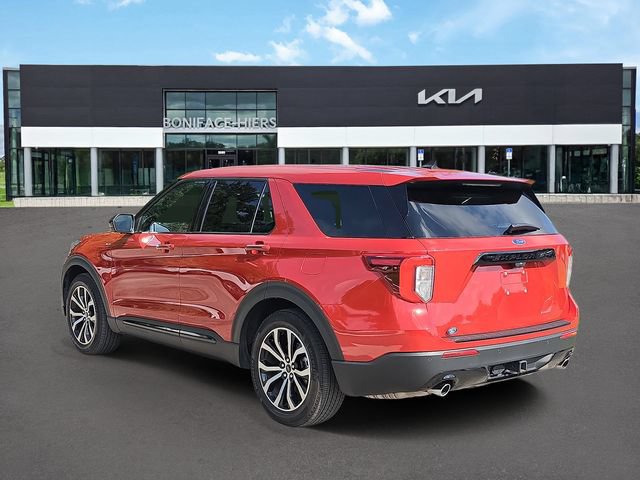 Used 2022 Ford Explorer ST-Line w/ Class IV Trailer Tow Package RWD image 3