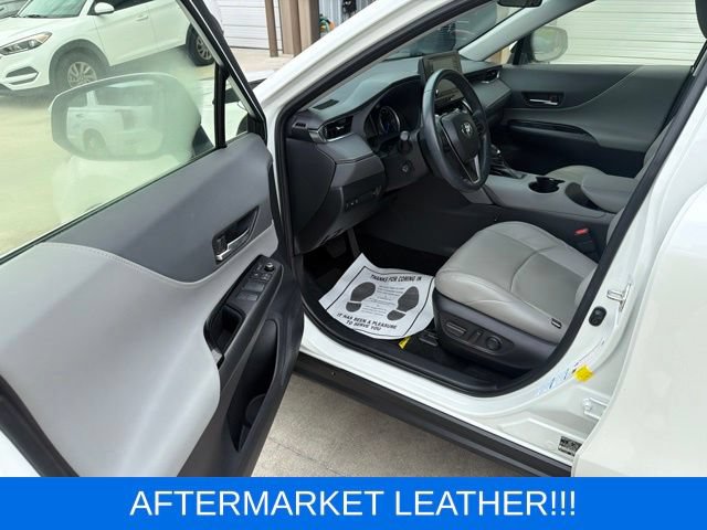 Used 2022 Toyota Venza LE AWD/4WD image 9